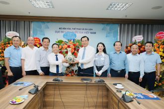 HUTC chúc mừng Cục Du lịch Quốc gia Việt Nam và Sở Du lịch Hà Nội nhân 65 năm Ngành Du lịch Việt Nam