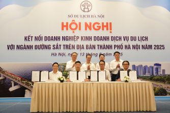 HUTC đồng hành phát triển hai tuyến du lịch đường sắt mới của Thủ đô Hà Nội