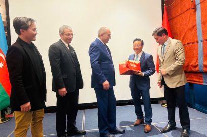 Câu lạc bộ Lữ hành UNESCO Hà Nội tham dự tiệc chiêu đãi Đoàn Đảng Azerbaijan Mới tại Hà Nội