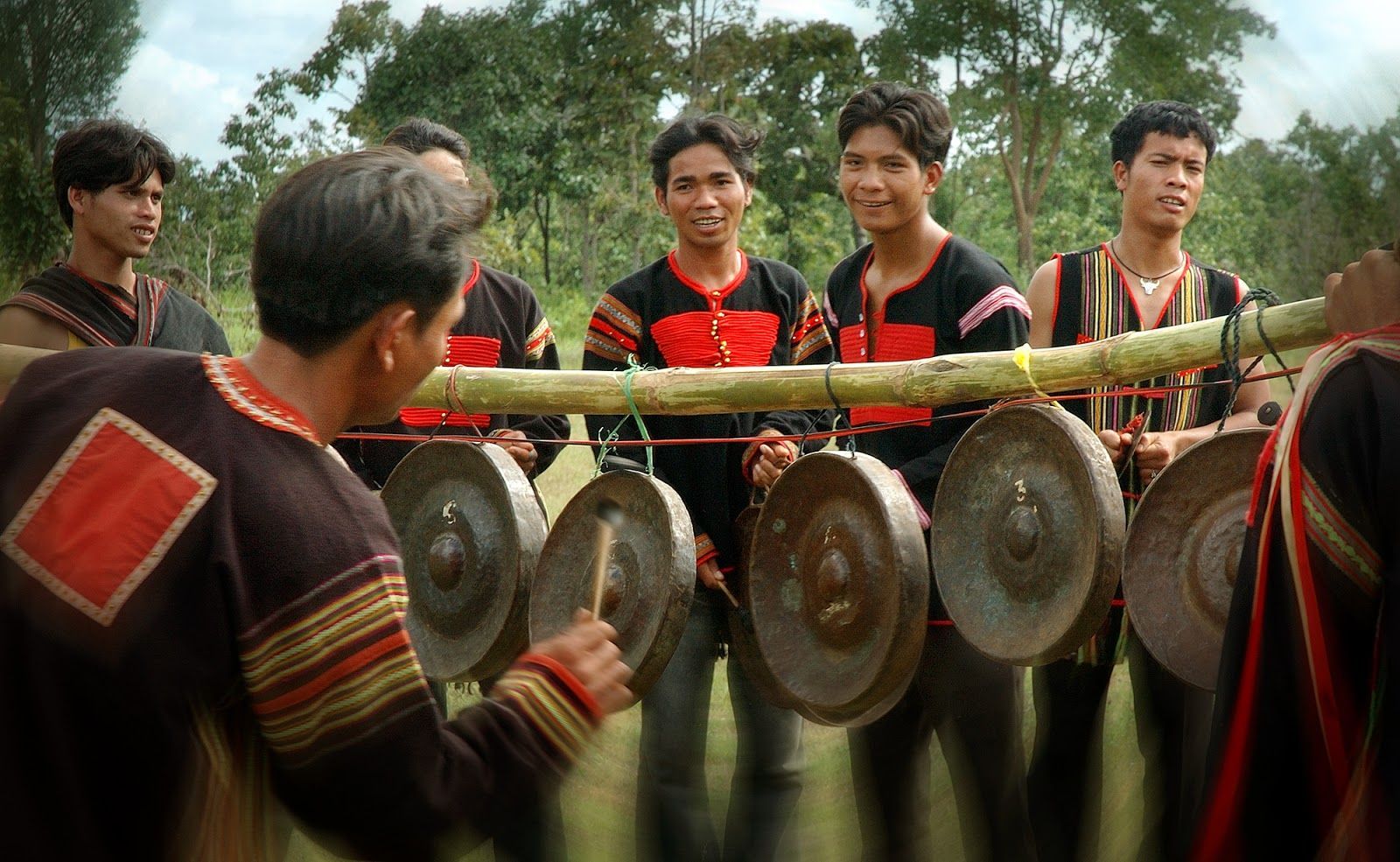 Cồng chiêng Tây Nguyên - Kiệt tác văn hóa của nhân dân | Resource | Câu lạc  bộ lữ hành Unesco Hà Nội - HUTC